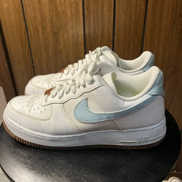 Nike AIRFORCE 1 White and Light Blue Air Sneakers - Picture 2 of 9
